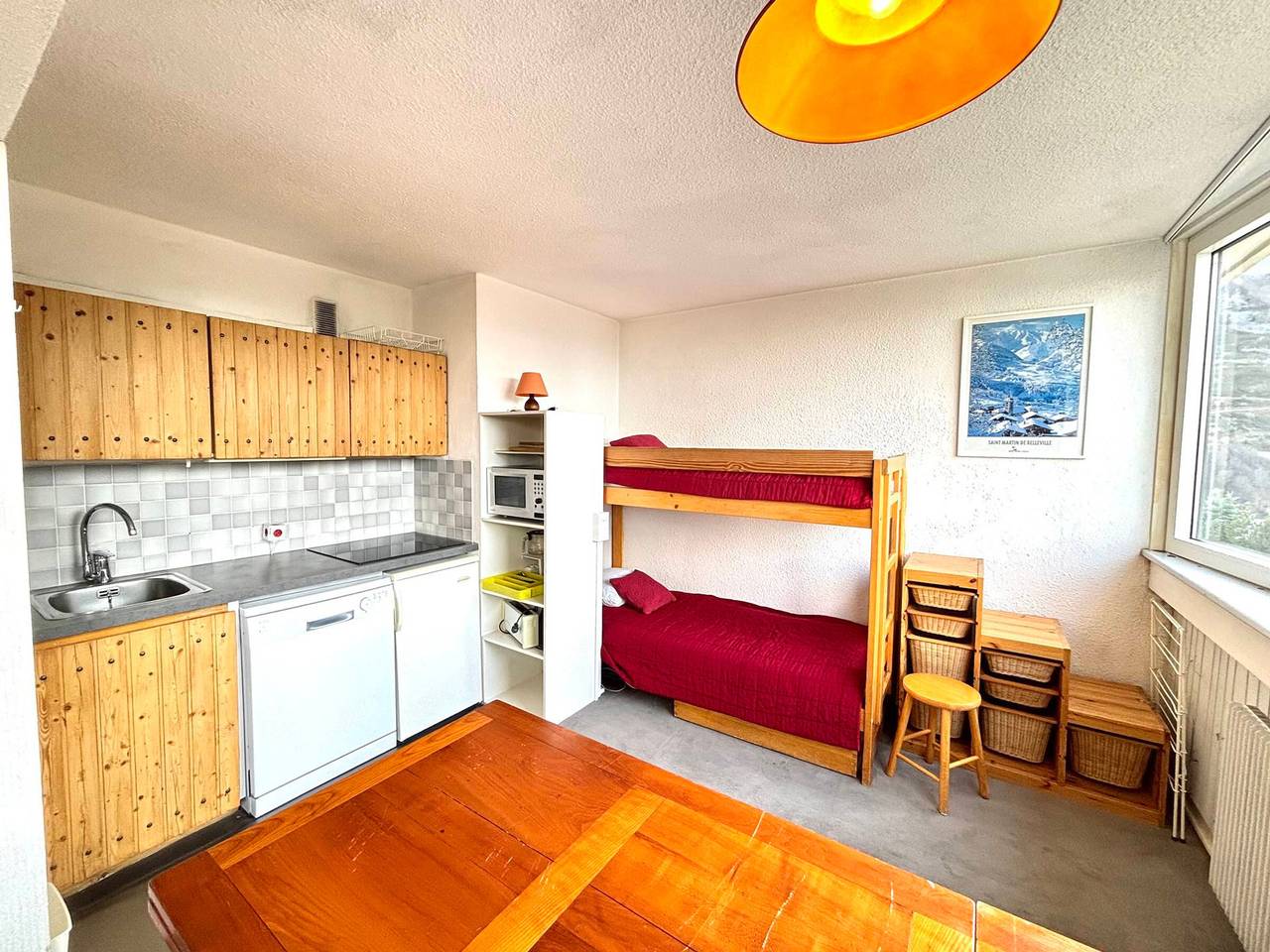 Entire studio, Cozy Studio for 4, Heart of Les Menuires, Ski-in/Ski-out, Near Shops in Les Menuires, Saint-Martin-de-Belleville