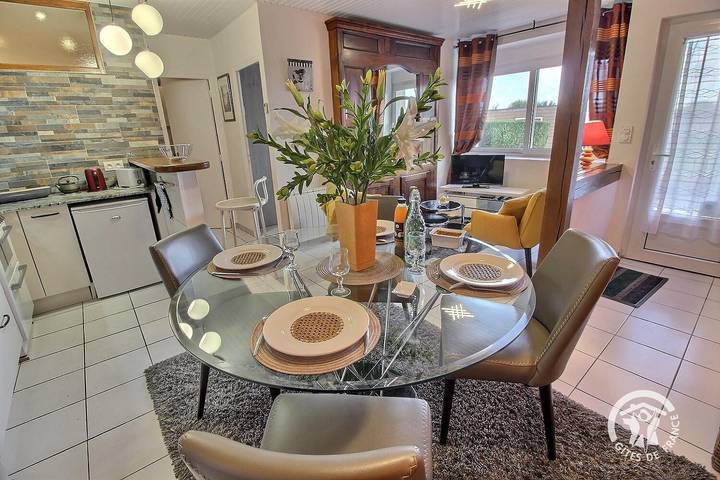 Gîte pour 2 personnes, avec jardin et sauna ainsi que jacuzzi et terrasse à Plancoët - 3