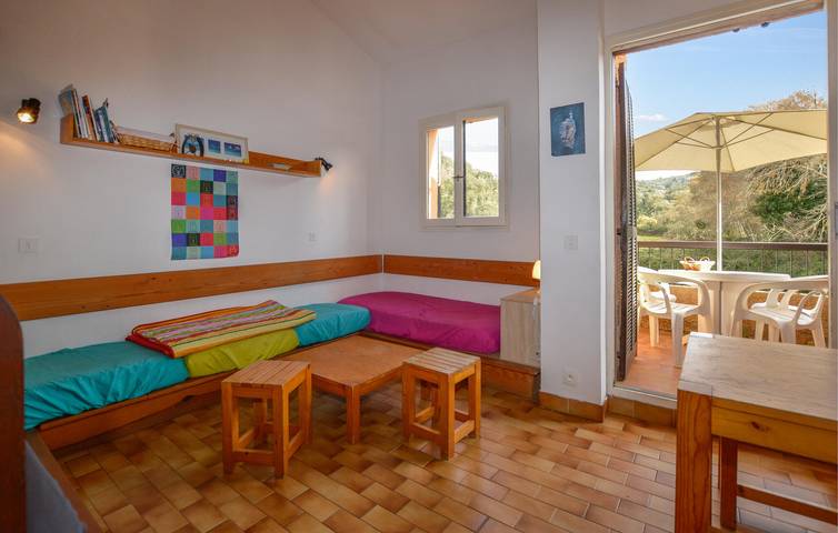 Appartement à deux lits avec piscine, terrasse et parking - 800 m de la plage in Grosseto-Prugna, Golfe D'Ajaccio