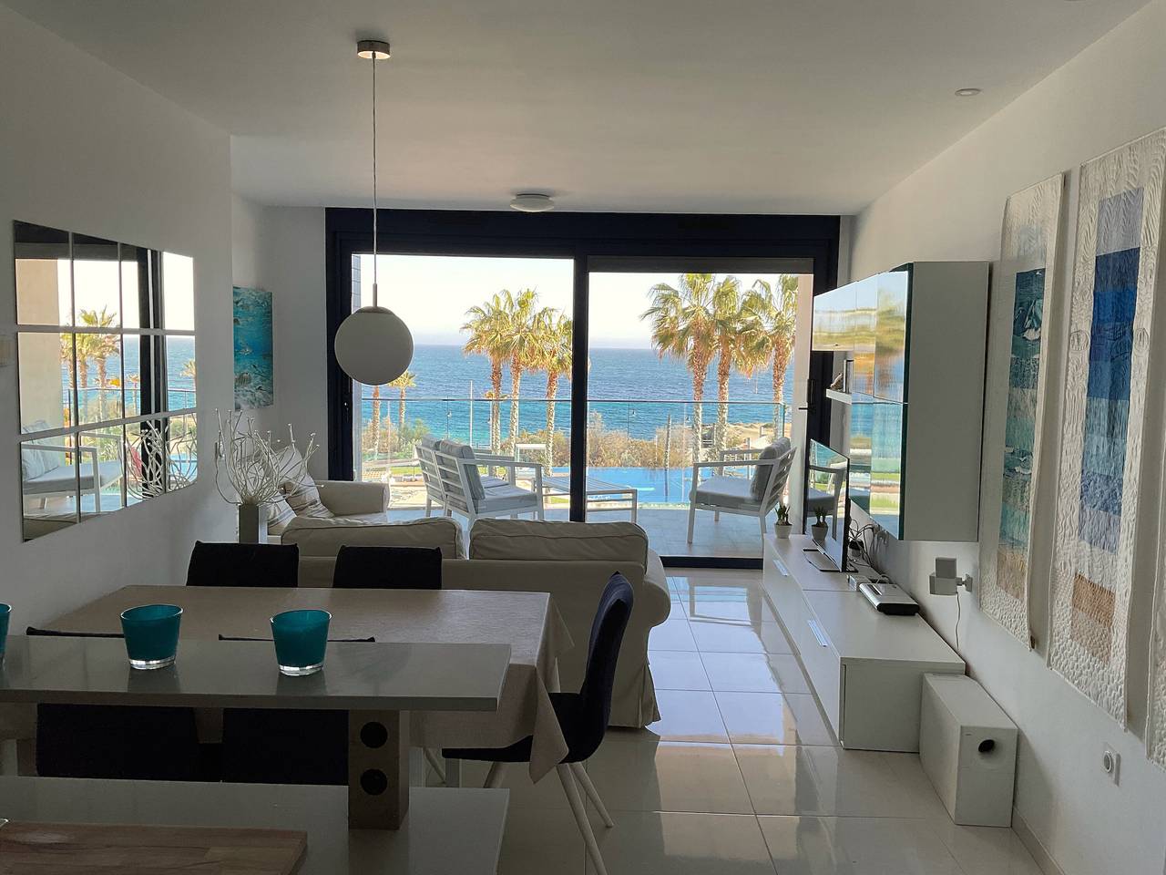 Ganze Wohnung, Appartement 'Come2Seasenses' mit Meerblick, Pool, Sauna, Wlan & Klimaanlage in Punta Prima (alicante), Torrevieja