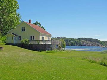 Ferienhaus mit Meerblick für 9 Personen, mit Balkon, kinderfreundlich in Bohuslän