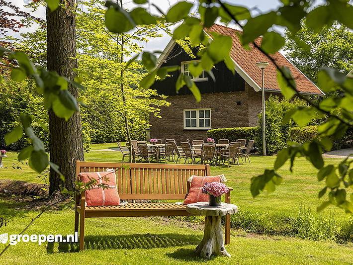Ferienhaus für 16 Personen, mit Whirlpool und Terrasse sowie Balkon/Terrasse - 1
