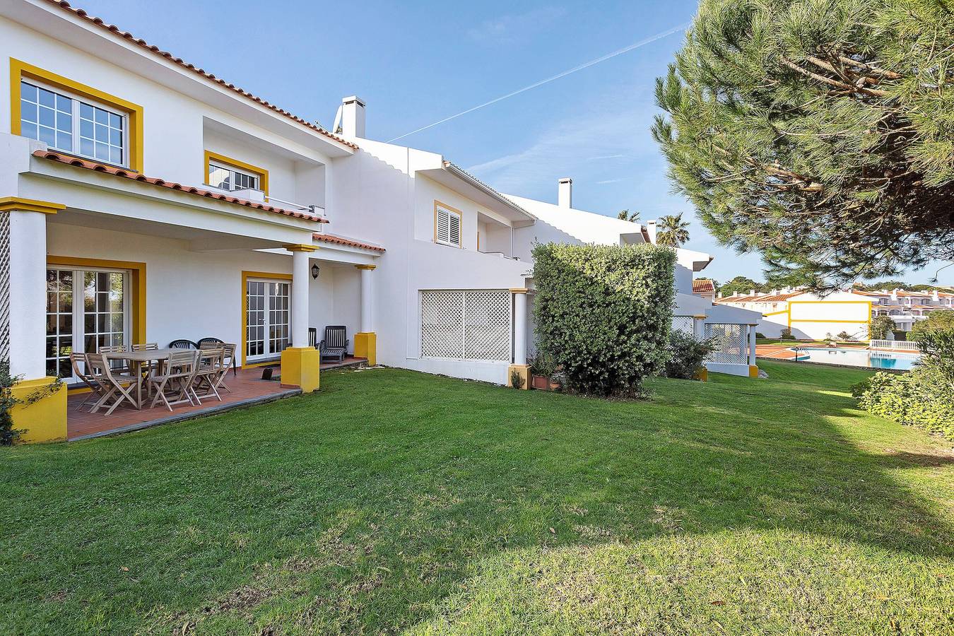 Ferienhaus 'Burgo D Sancho I - Praia D'el Rey' mit Meerblick, Gemeinschaftspool & Wlan in Amoreira, Leiria District