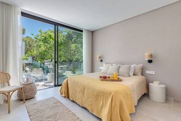 Villa for 12 People in Marbella West, Marbella, Photo 4