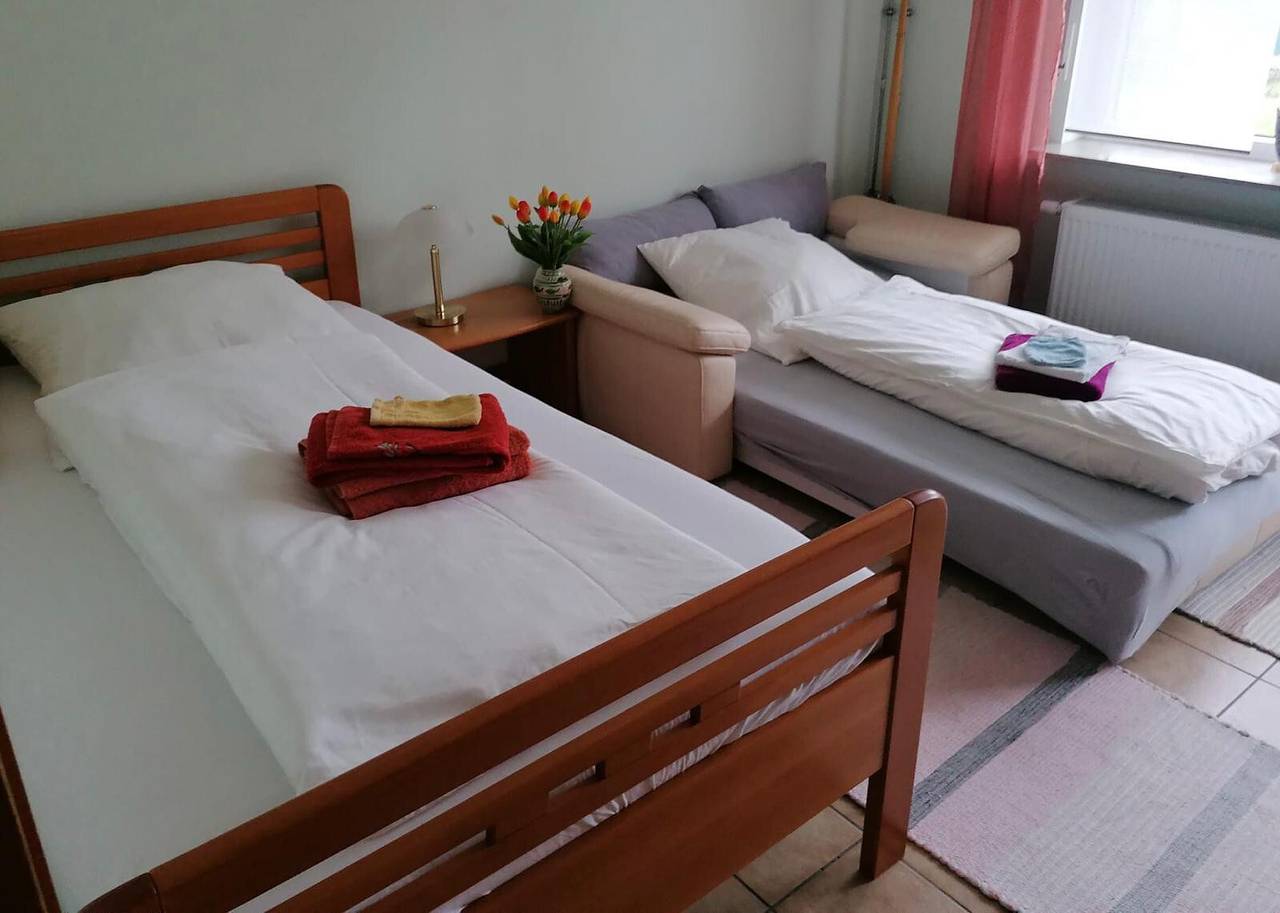 Ganze Wohnung, Ferienwohnung "Mika" mit Garten & E-Ladestation in Limburg, Lahn-Taunus