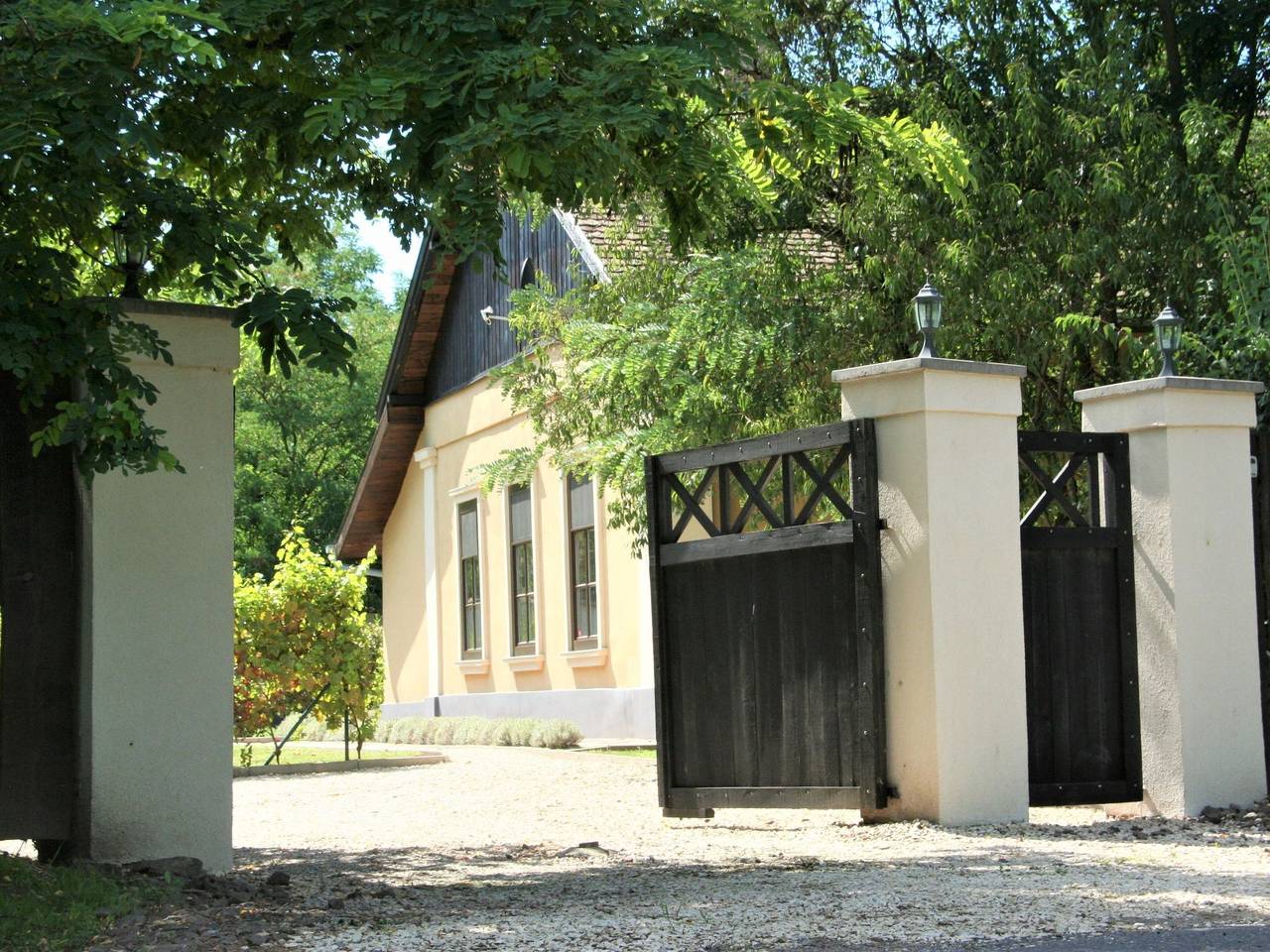 Hütte mit Garten, Grill und Terrasse in Tiszaszentimre, Jász-Nagykun-Szolnok megye