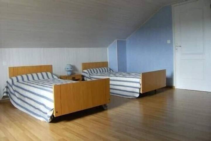 Location de vacances pour 6 personnes, avec terrasse et jardin à Saint-Léger-de-Peyre - 4