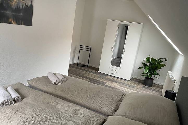 Ganze Wohnung, Moderne Ferienwohnung mit Stil & Komfort in Ovelgönne, Wesermarsch