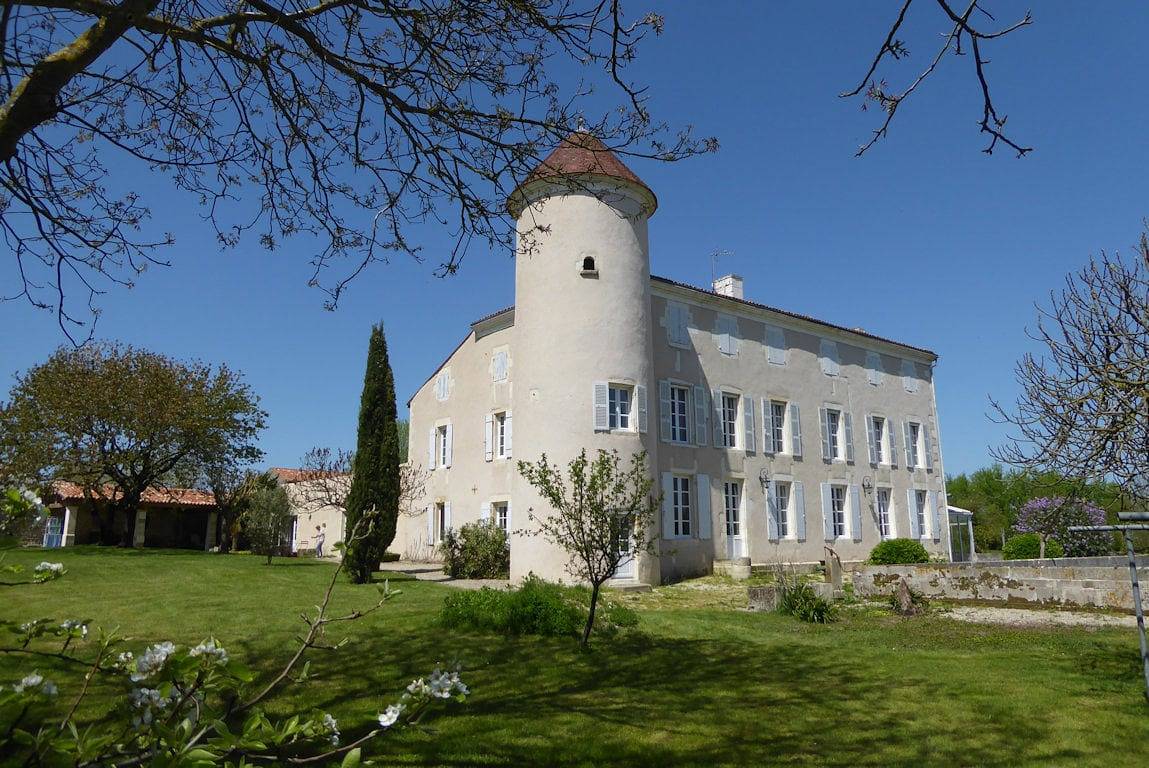 Château d'Annezay - Suite médiévale in Annezay, Région de Saint-Jean-d'Angély