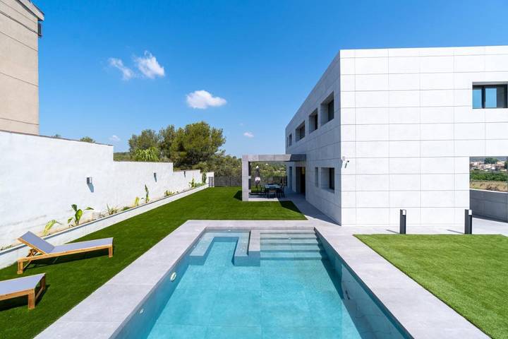 Casa rural para 8 personas, con Jacuzzi y Terraza además de Jardín y Piscina en La Secuita - 3