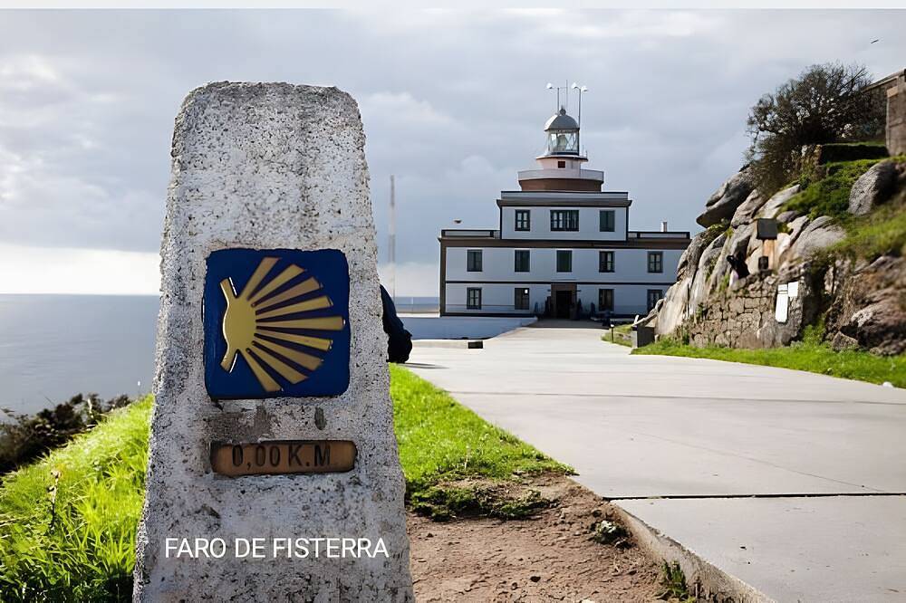 Entire apartment, Apartment 'Son' with Sea View, Balcony and Wi-Fi in Cee, Costa da Morte