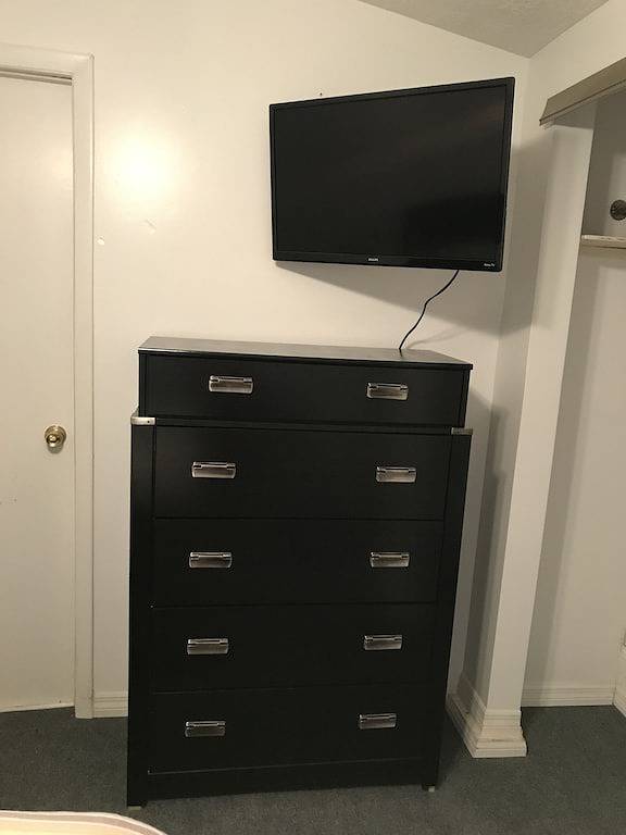 Waterfront Retreat with fenced yard, porch + bar, canal views, New Dock in Homosassa, Citrus County