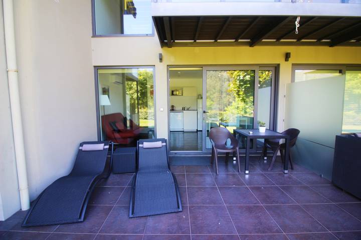 Gîte pour 3 personnes, avec terrasse ainsi que vue sur le lac et jardin dans Gerês - 4