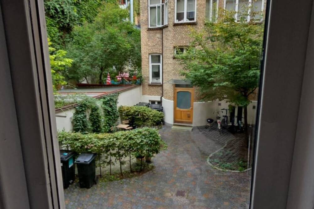 Ganze Wohnung, Cozy, bright apartment in the middle of the city, with a quiet location facing the courtyard. in Centrum, Helsingborg