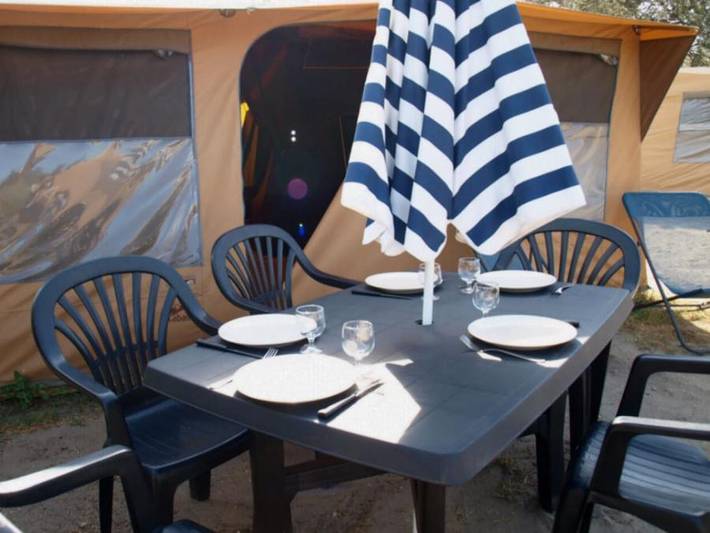 Camping La Tamarissière - Tente 4 personnes - Tente Escapade (sans sanitaires) in la Tamarissière, Agde