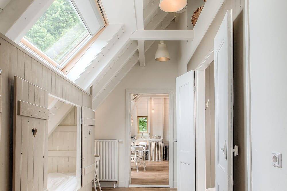Ganze Wohnung, Attraktive Wohnung im Zentrum am Kanal in Dongeradeel, Niederländische Nordsee