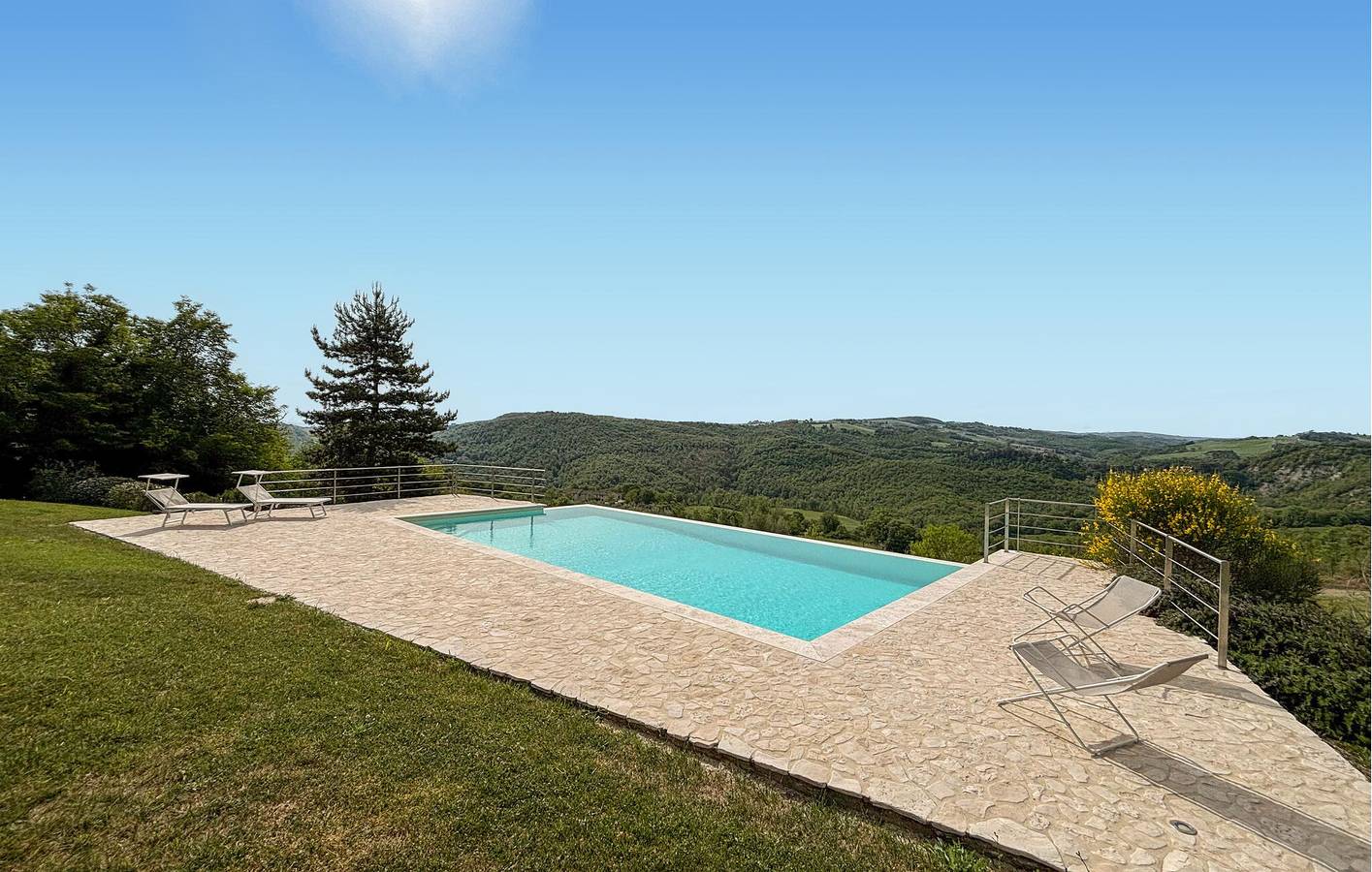 Incantevole appartamento con una camera da letto, accesso alla piscina e al giardino, Wi-Fi incluso! in San Venanzo, Perugia e dintorni
