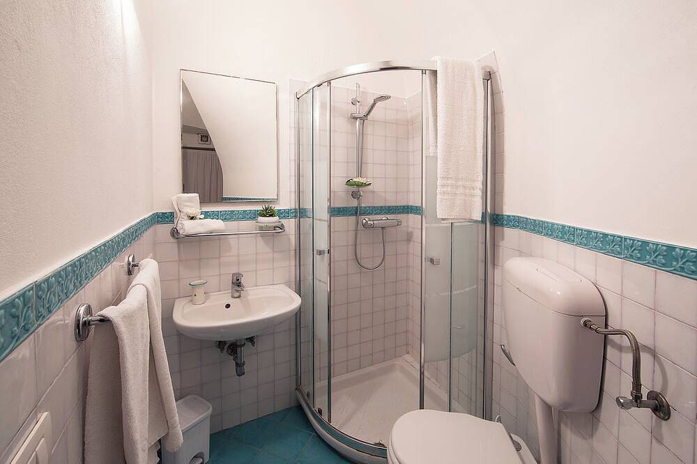 Appartamento intero, Borgo di Conca - La Marina - appartamento sulla spiaggia di Conca dei Marini. in Conca dei Marini, Costiera amalfitana