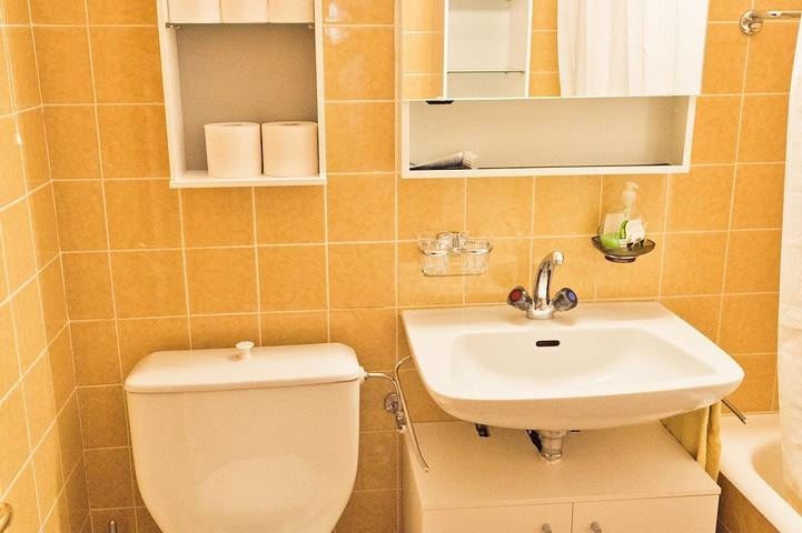 Entire apartment, Dreamy holiday home among the great Swiss Alps - 8 Beds in Celerina, Saint Moritz