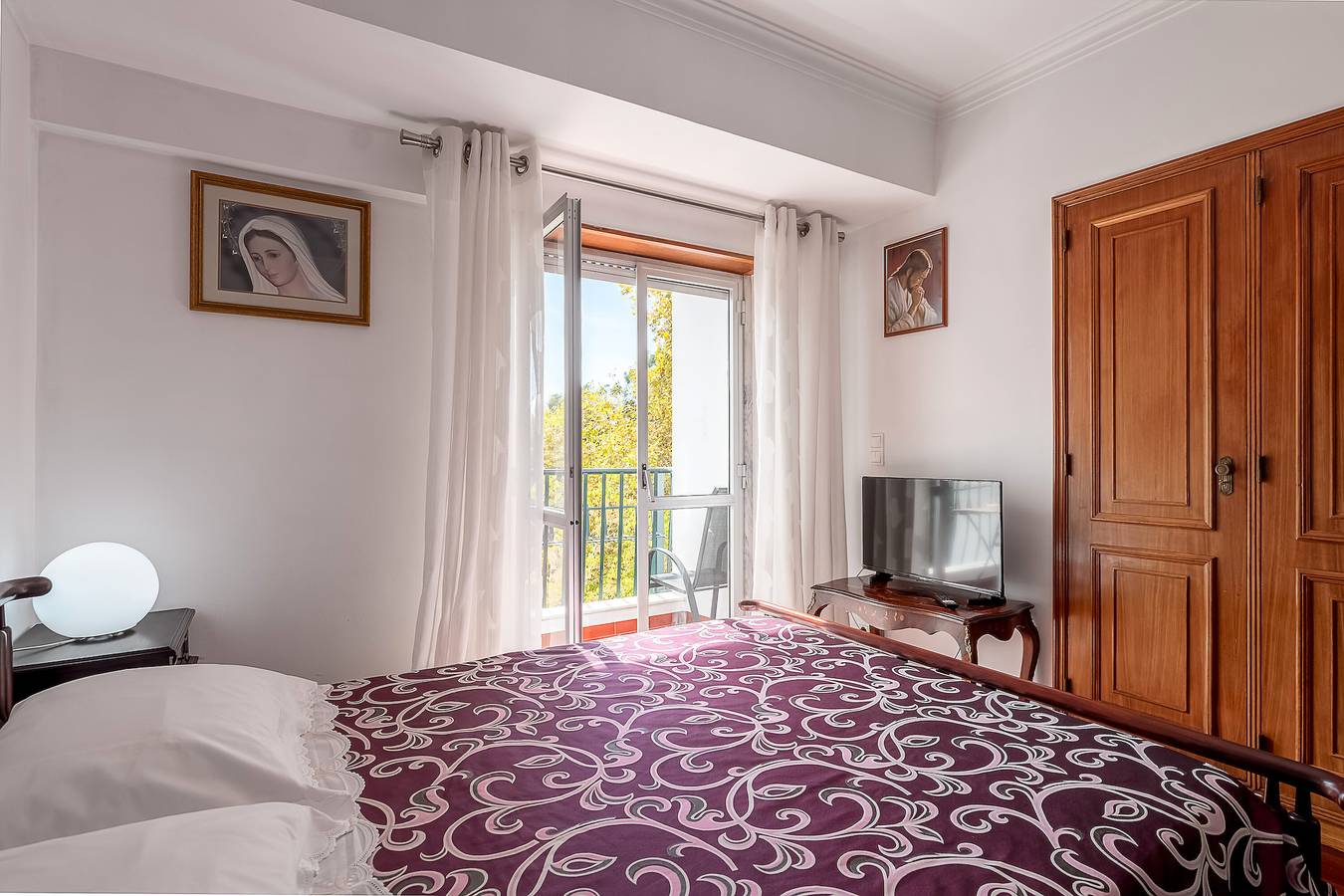 Habitación 'Simbiose' con Balcón, Wi-Fi y Aire Acondicionado in Carcavelos e Parede, Costa de Lisboa