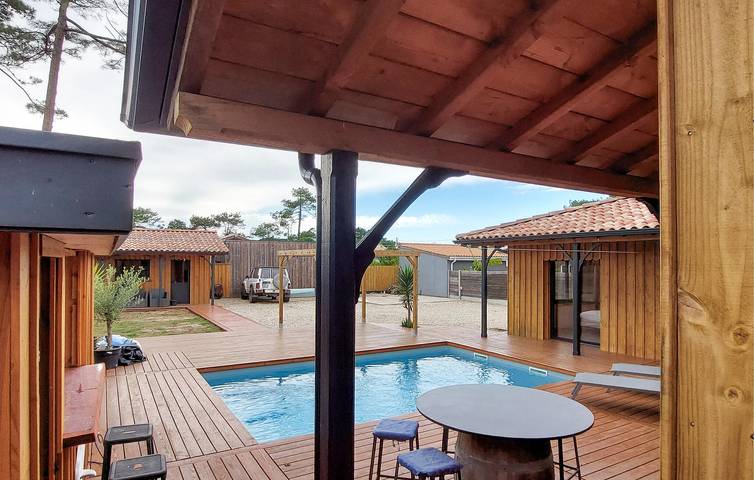 Location de vacances pour 6 personnes, avec jardin ainsi que piscine et terrasse dans Montalivet-les-Bains - 2