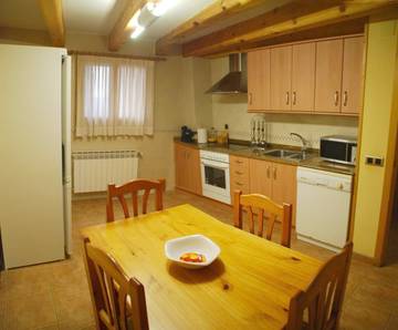 Casa rural para 8 personas, con balcón en Massis dels Ports