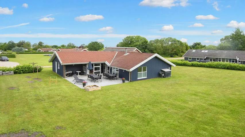 Ferienhaus für 13 Personen, mit Pool und Whirlpool sowie Sauna, mit Haustier in Nordborg