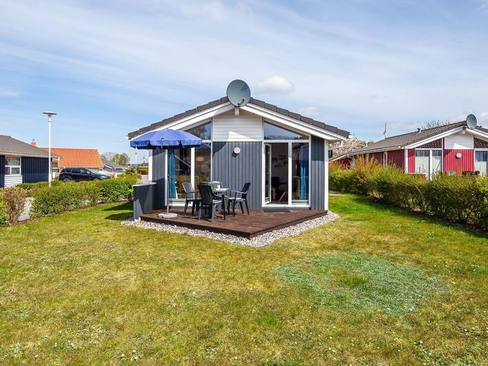 Ferienpark für 4 Personen, mit Terrasse und Garten sowie Pool und Sauna