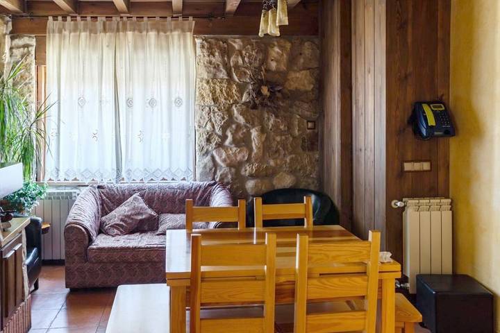 Casa rural para 6 personas en Abejar - 4