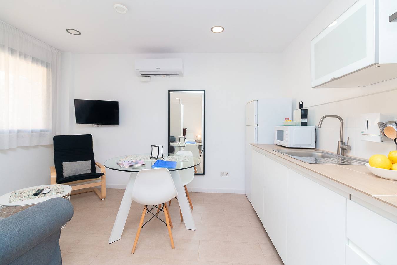 Apartamento entero, Reig 2. Studio up to 2 people. Valencia in Valencia, Costa de Valencia
