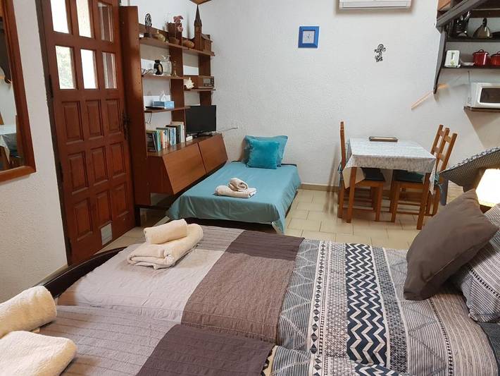 Casa rural para 6 personas, con piscina y jardín, Se admiten mascotas en La Ampolla - 3