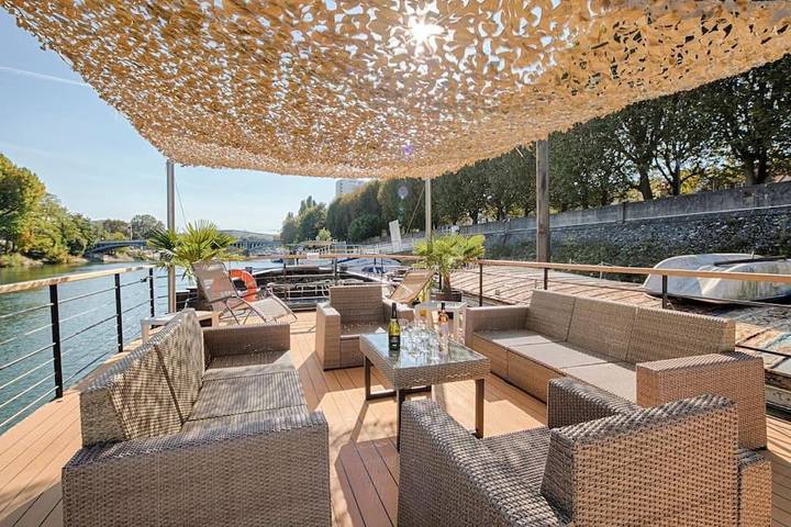Bateau pour 6 personnes, avec vue et terrasse dans les Hauts-de-Seine