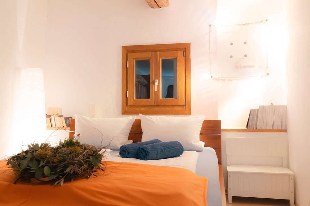 Ganze Wohnung, Modernes Studio in der Altstadt in Landshut, Ostbayern