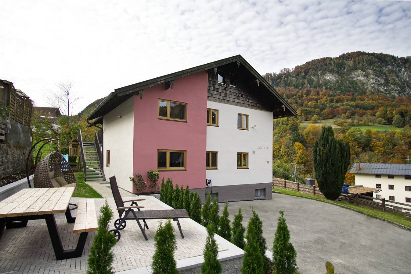 Ganze Ferienwohnung, Haus Schiller - Panorama-Ferienwohnung Untersbergblick für 4 Personen mit Terrasse, ruhige Lage in Göllstock, Marktschellenberg