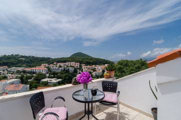Ferienwohnung für 5 Personen, mit Balkon und Meerblick in Dubrovnik