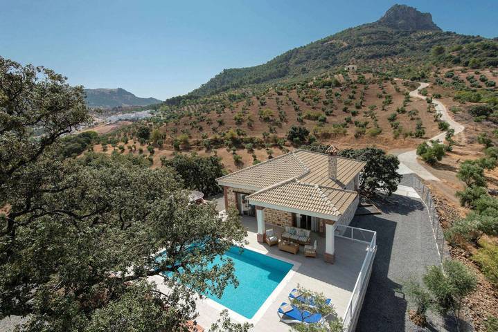 Casa rural para 4 personas, con piscina en El Gastor - 2