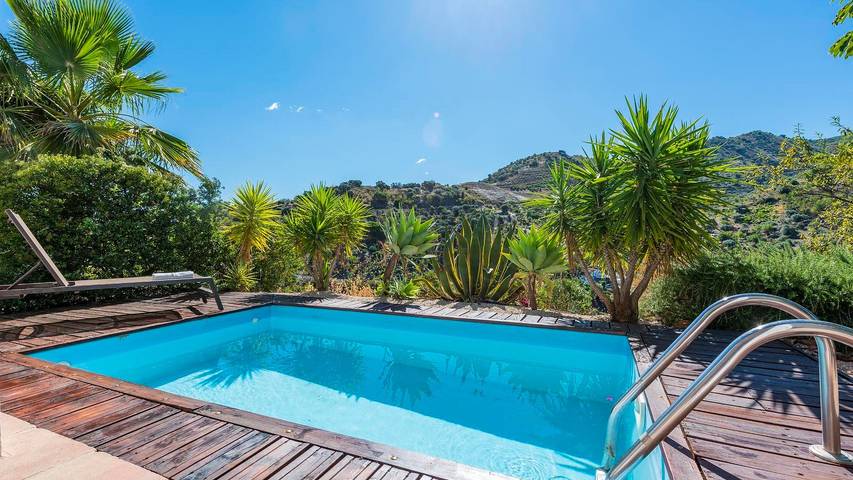 Casa rural para 6 personas, con jacuzzi además de piscina y balcón/terraza en Comares - 3