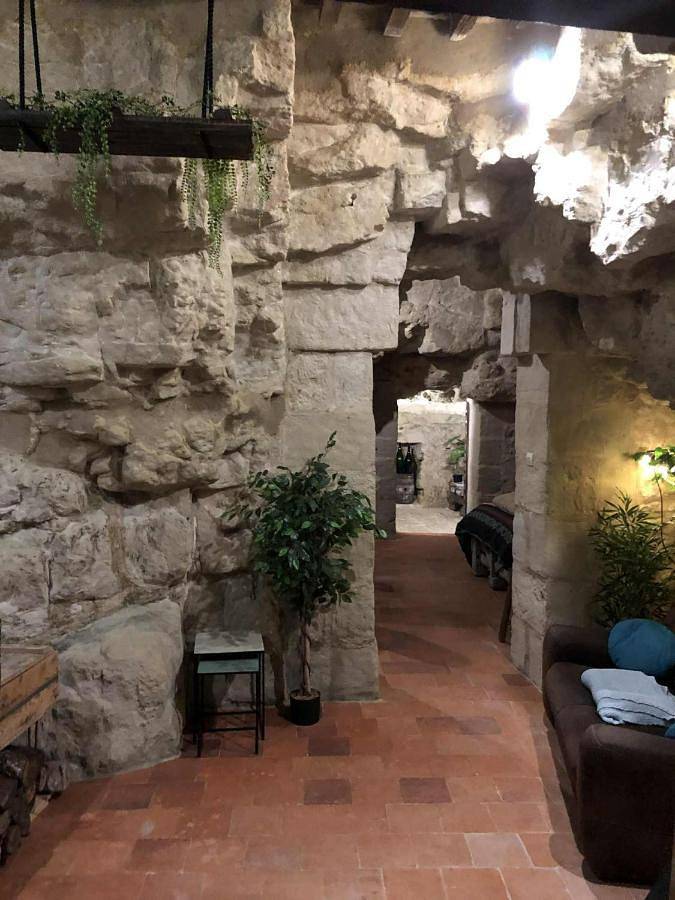 Location de vacances pour 2 personnes, avec terrasse à Le Puy-Notre-Dame