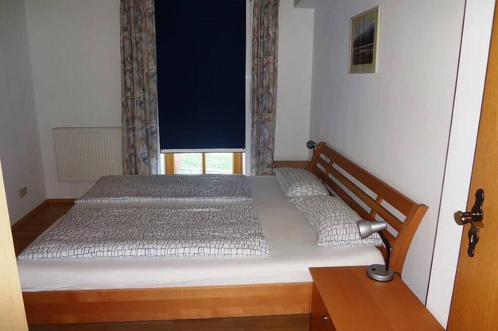 Ganze Wohnung, 55qm-große Feriernwohnung im Eg mit Zugang zum Garten und Pool in Thurmansbang, Ostbayern