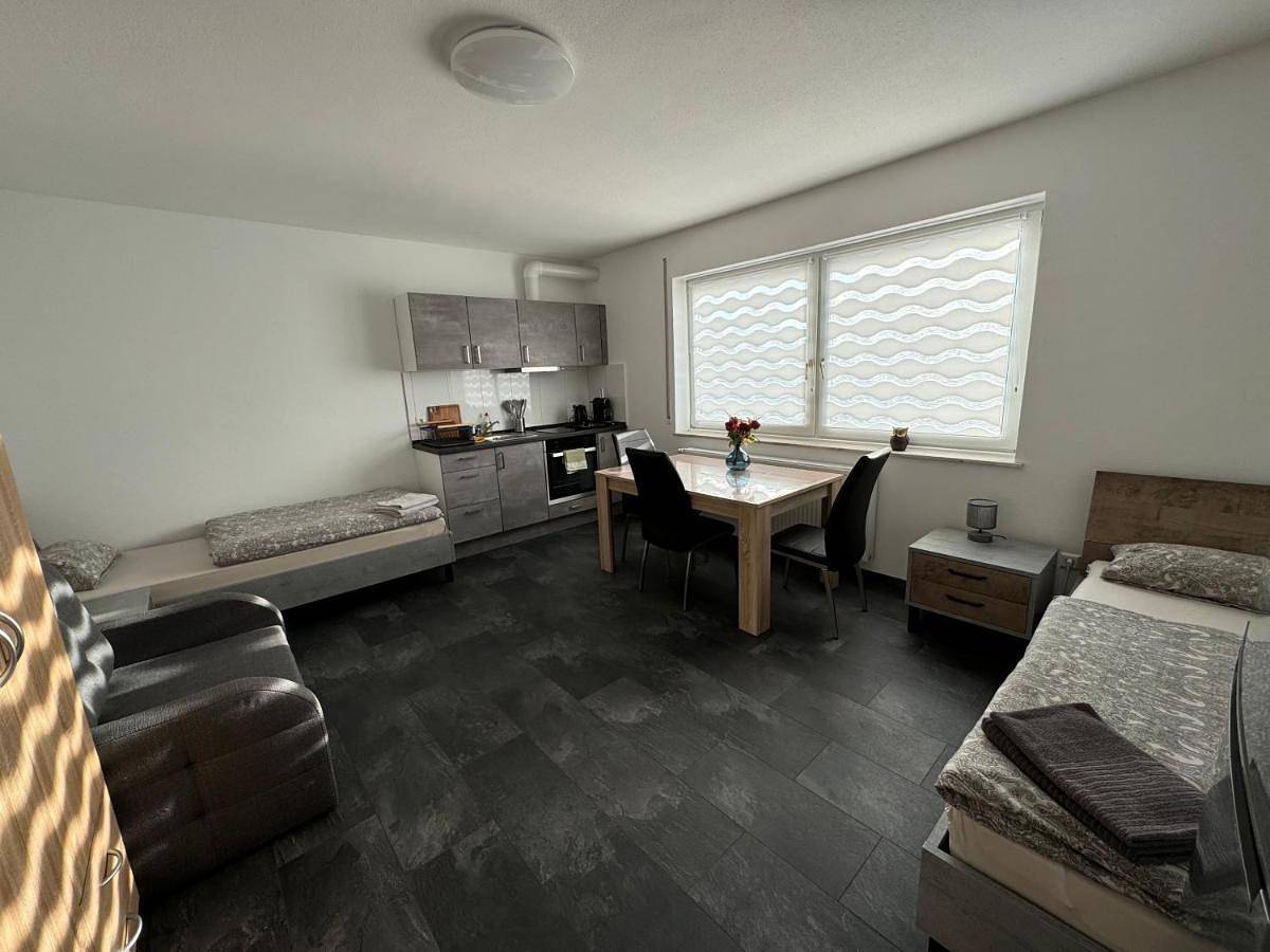 Ganze Wohnung, Gästezimmer Fateev 8 in Bayerisch Schwaben