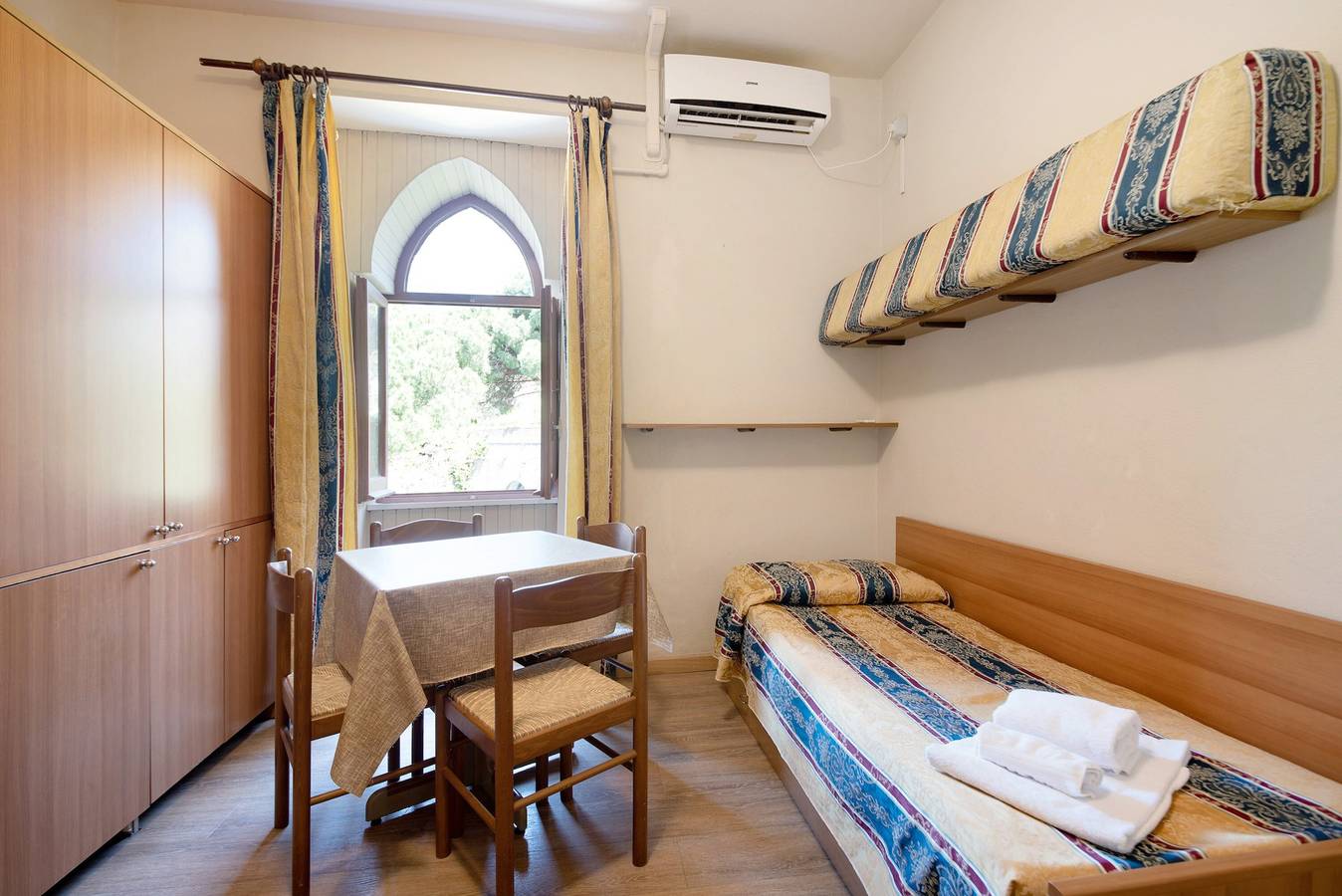 Ganze Wohnung, Ferienwohnung Bilocale Moneglia 31 in Strandnähe mit Gemeinschaftspool und Wlan in Moneglia, Riviera di Levante