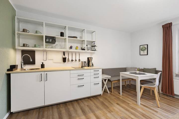 Hel lejlighed, Apartment 'Lounge Potsdam' with Wi-Fi in Neu Fahrland, Potsdam