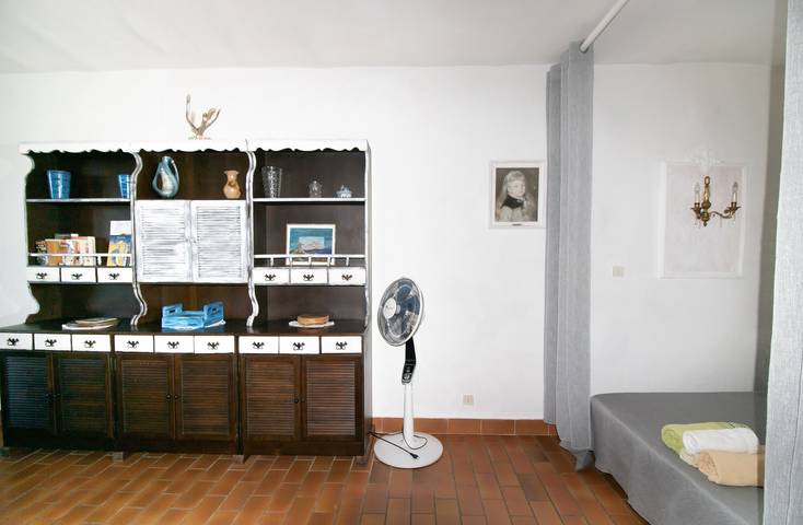 Studio entier, Studio « Pieds dans l’eau » avec vue mer et terrasse privée in Porticcio, Grosseto-Prugna