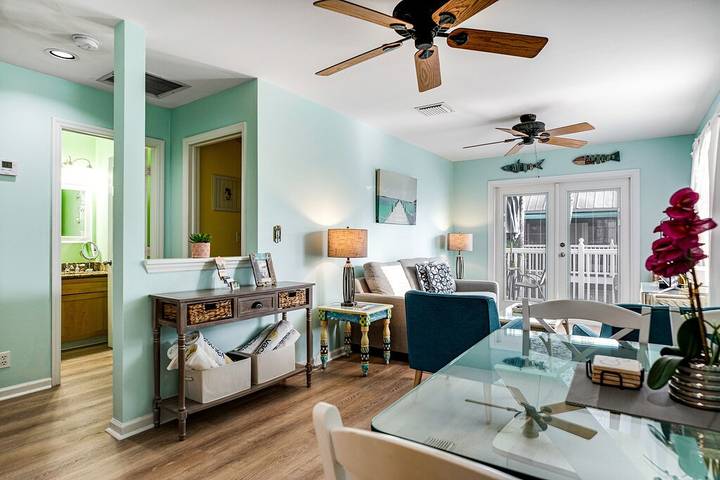 Vacation apartment for 4 people, with pool and terrace in Florida Keys