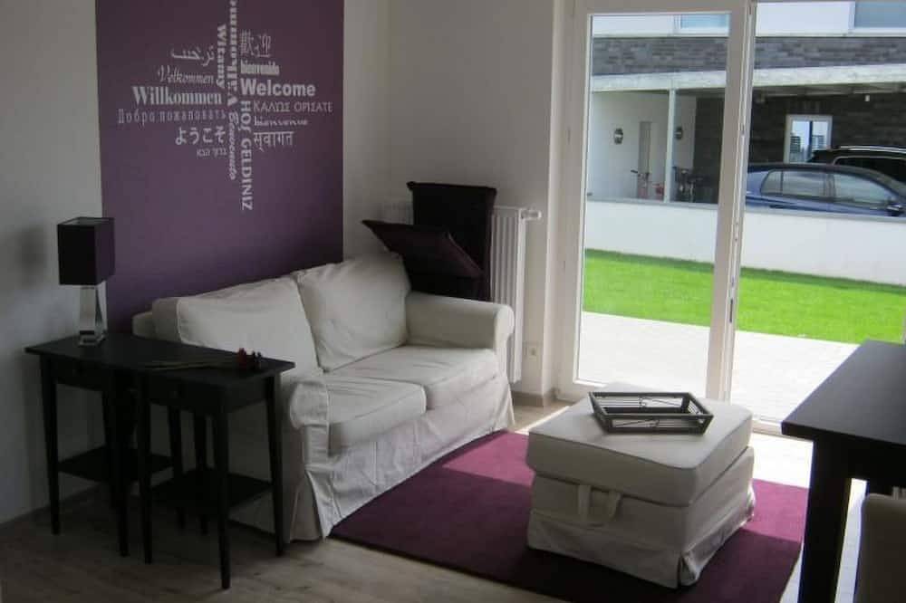 Ganze Wohnung, Wohnung im Erdgeschoss mit Terrasse und Stellplatz in Coesfeld, Münsterland