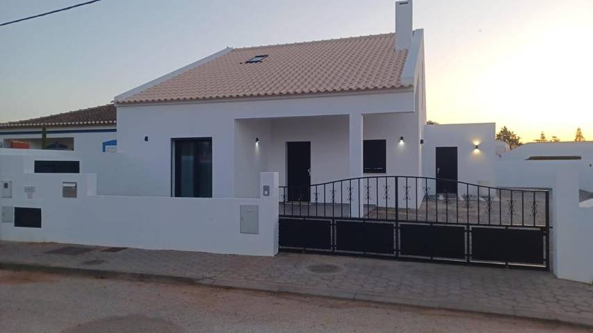 Casa rural para 6 personas, con piscina además de jardín y vistas en Sagres - 2
