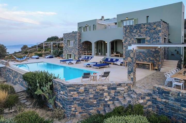 Holiday rental for 16 people, with garden and balcony in Agios Nikolaos