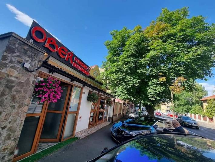 Maison d’hôte pour 5 personnes, avec piscine à Brașov