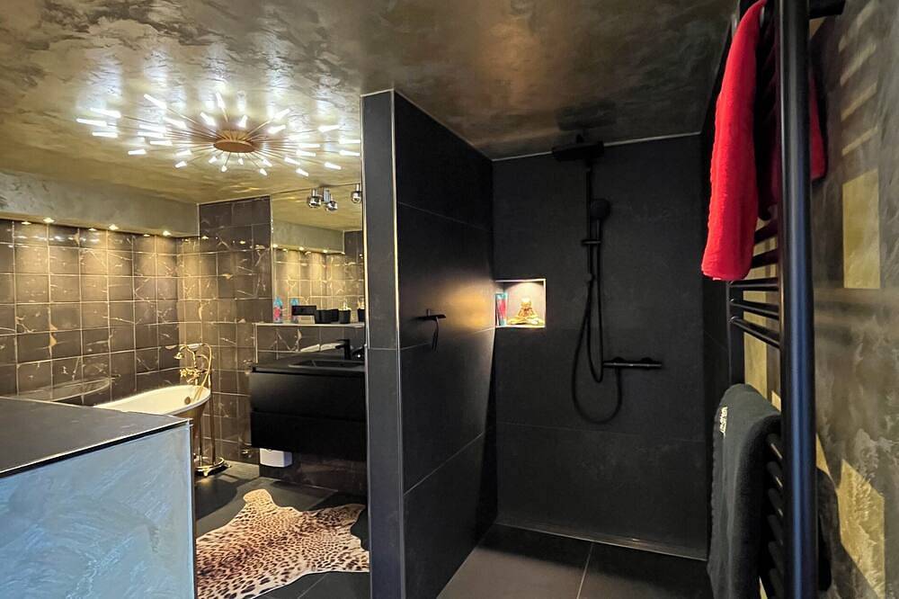 Ganze Wohnung, Späth Business Apartment Möbliertes 2-Zimmer-Souterrain in Schwanstetten in Schwanstetten, Frankenalb