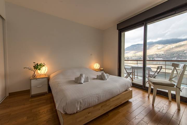 Gîte pour 6 personnes, avec vue sur le lac et balcon, animaux acceptés à Duingt - 4